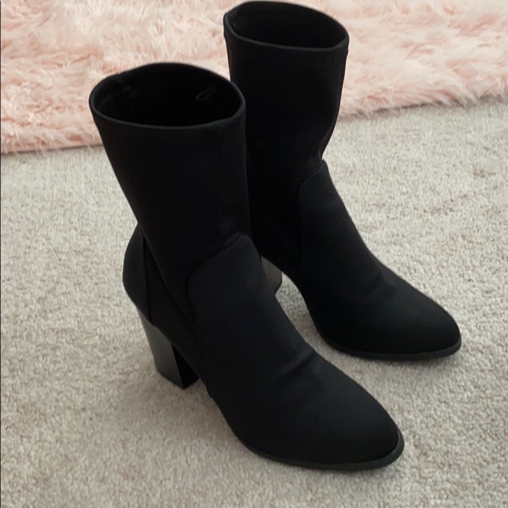 SOLD! Ankle boots